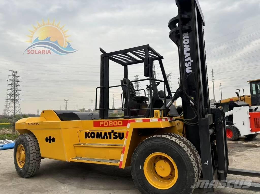 Komatsu FD 200 Diesel Trucker