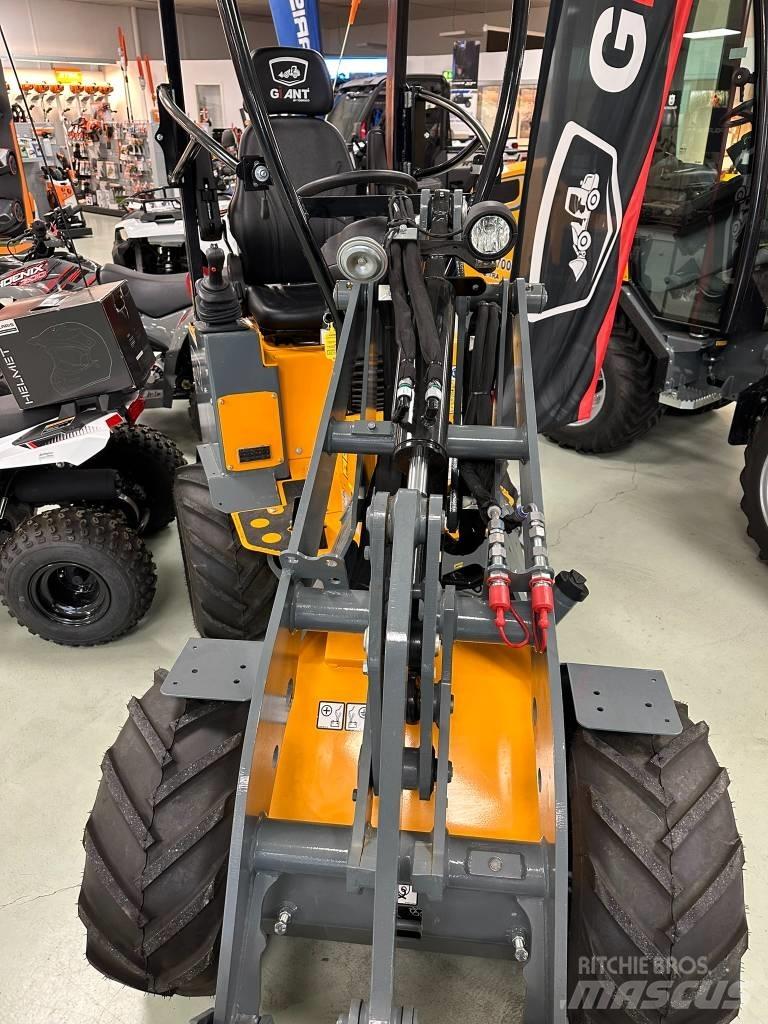 GiANT 1200 Kompaktlastere