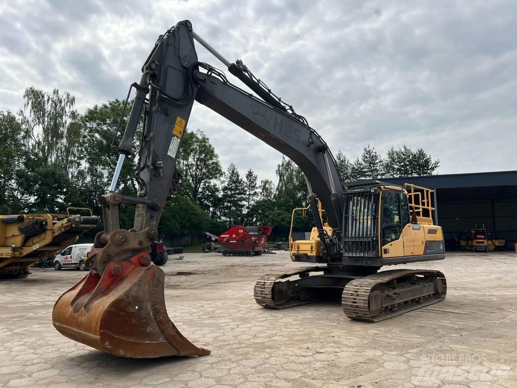 Volvo EC 250 D L Beltegraver