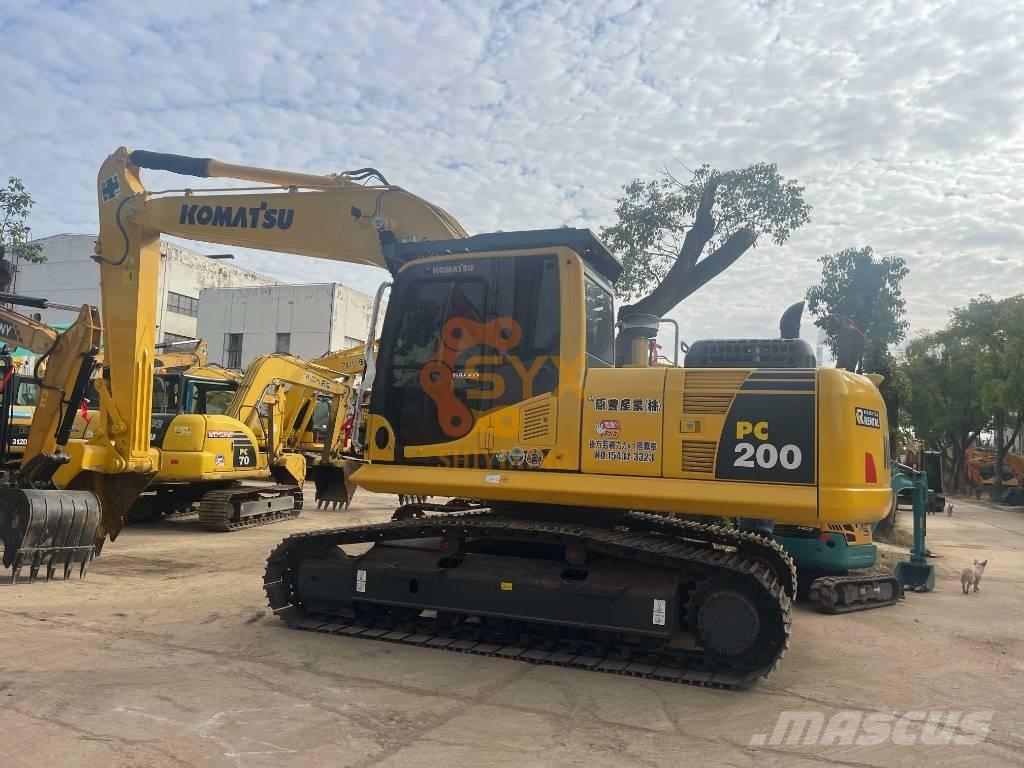 Komatsu PC 200-8 Beltegraver