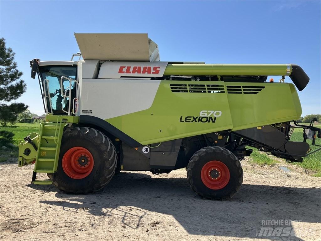 CLAAS Lexion 670 Skurtreskere