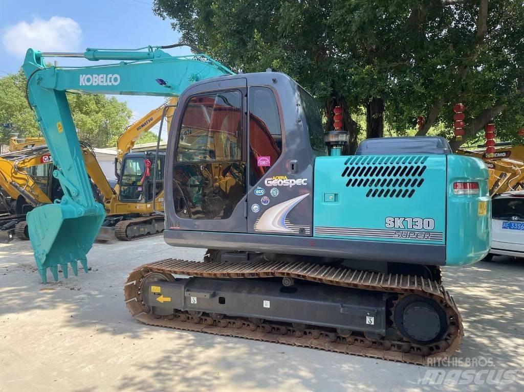 Kobelco SK130-8 Midigravere 7 - 12t