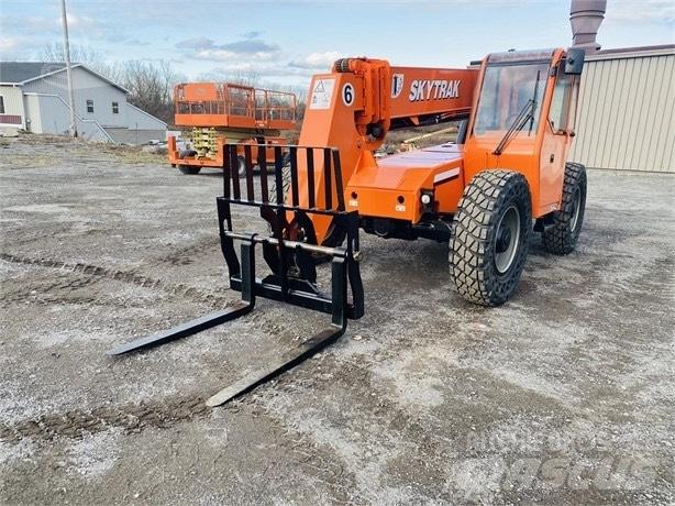 SkyTrak 6042 Teleskoplastere