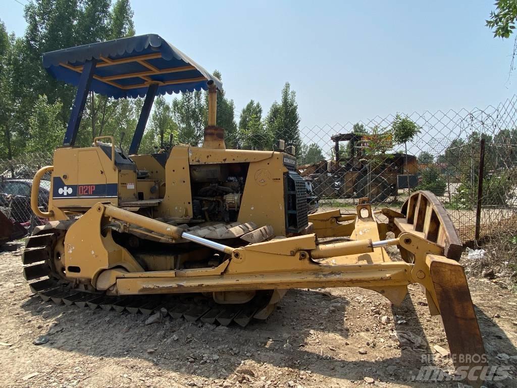 Komatsu D21P-6 Dozere Beltegående