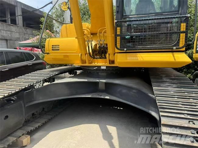 Komatsu PC 220 Beltegraver