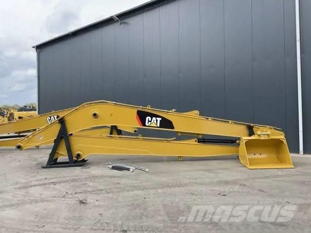CAT 323 GX 18m Set Traktorgravere