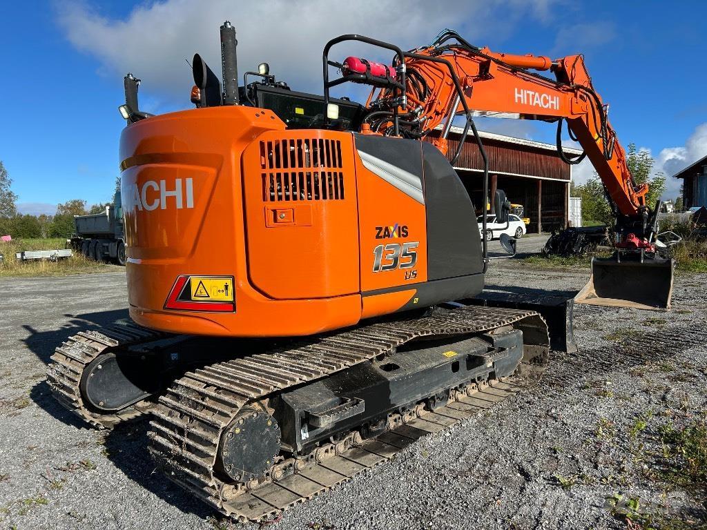 Hitachi ZX 135 US-7 Beltegraver