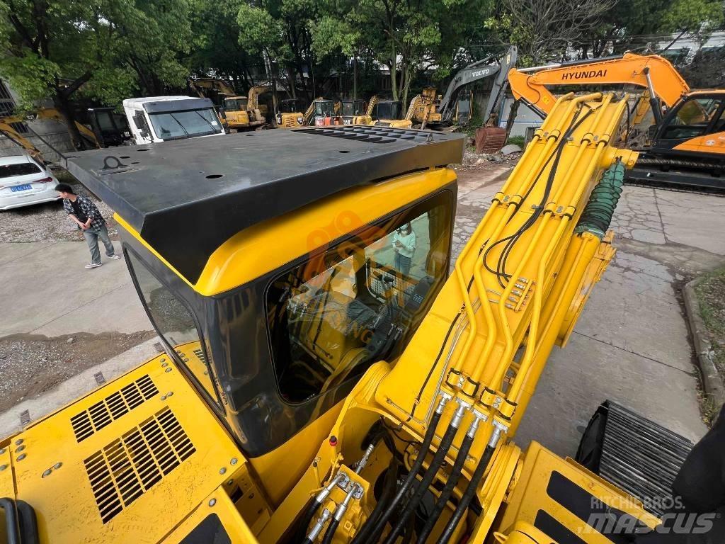 Komatsu PC 220 Beltegraver