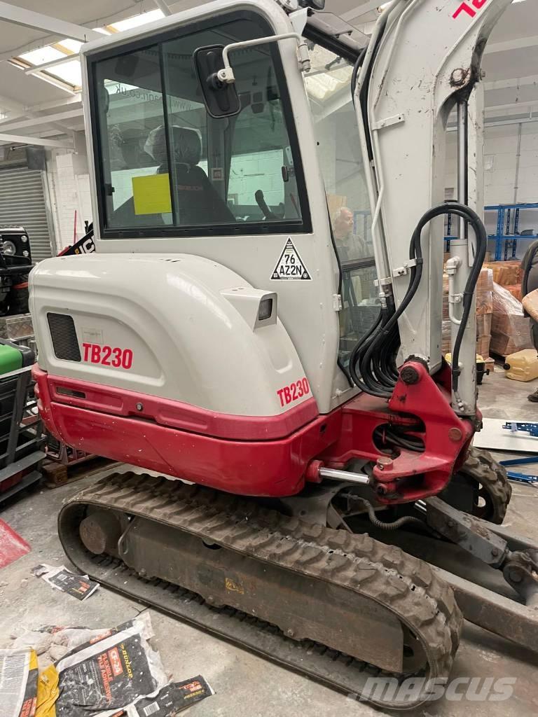Takeuchi TB 230 Minigravere <7t