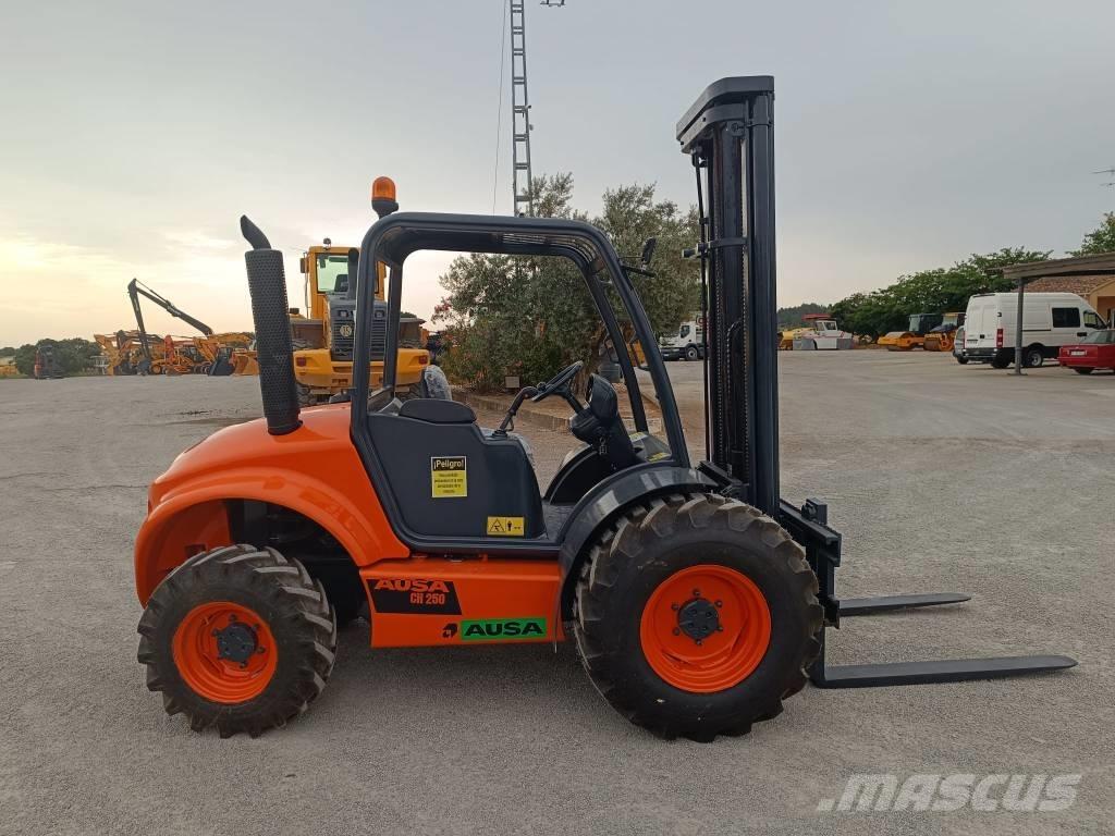 Ausa CH 250 X4 Terrenggående gaffeltruck