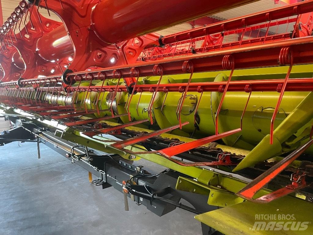 CLAAS Lexion 6700 Skurtreskere