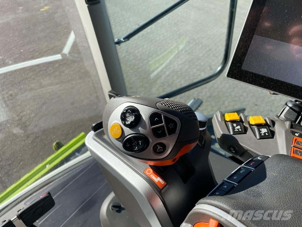 CLAAS Lexion 6700 Skurtreskere