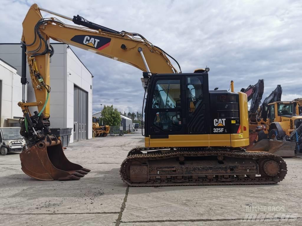 CAT 325FL CR Beltegraver