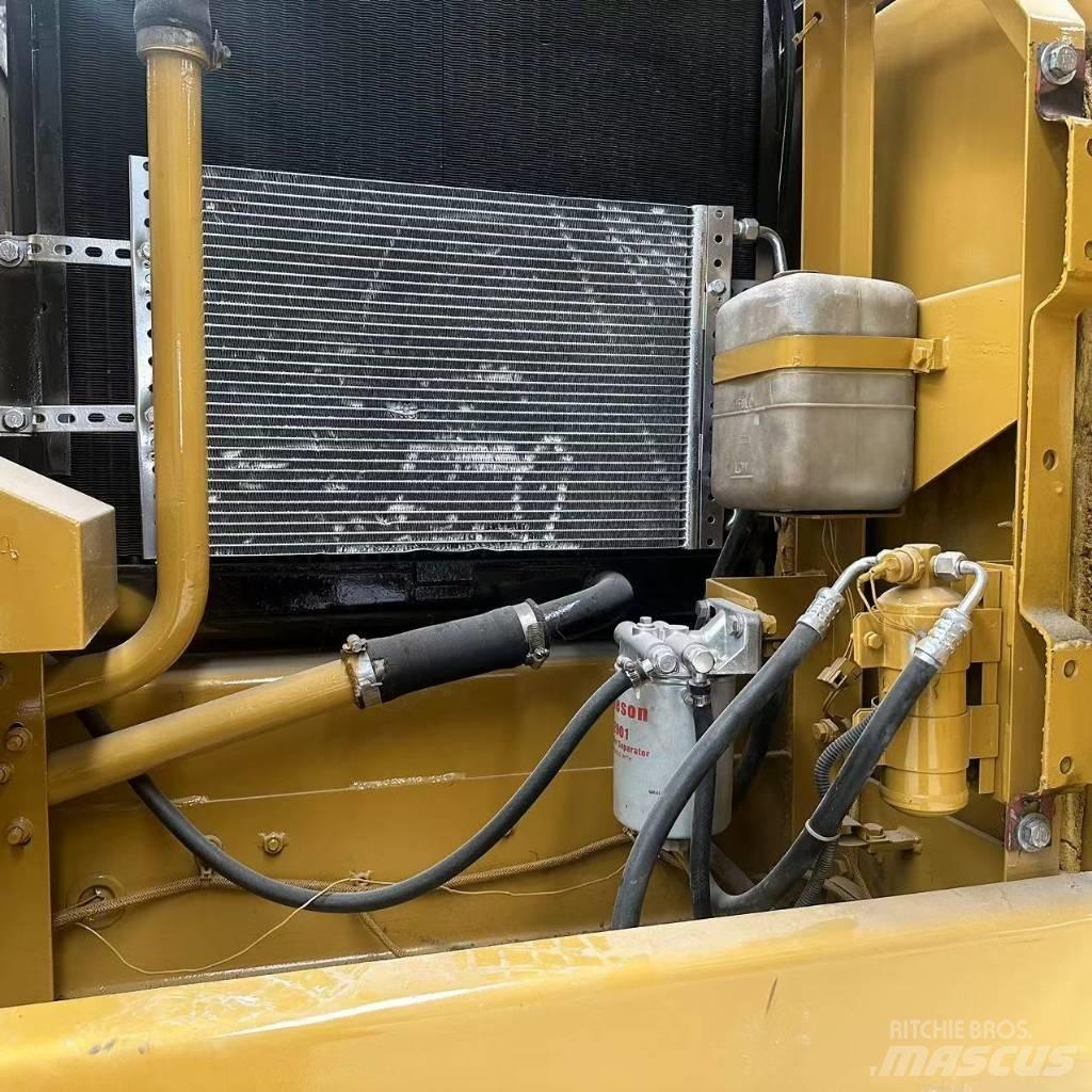 CAT 320B Beltegraver