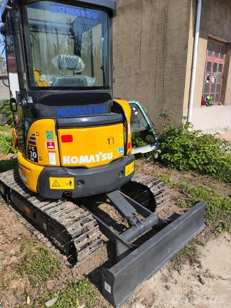Komatsu PC 30 MR Minigravere <7t