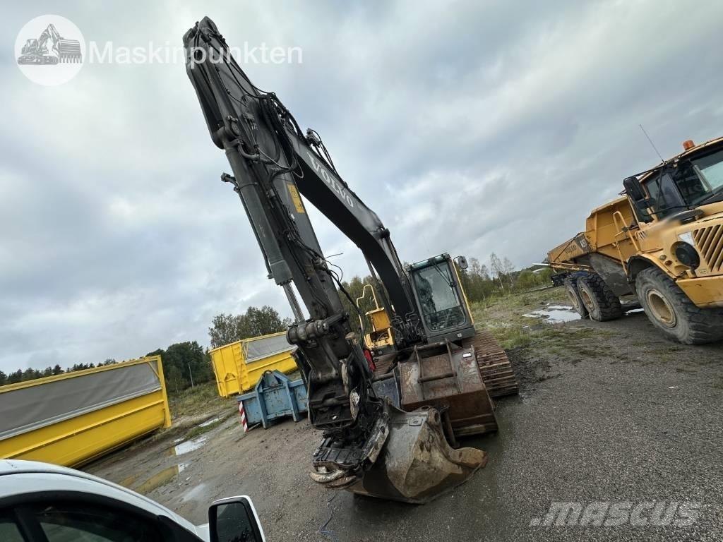 Volvo EC 220 DL Beltegraver