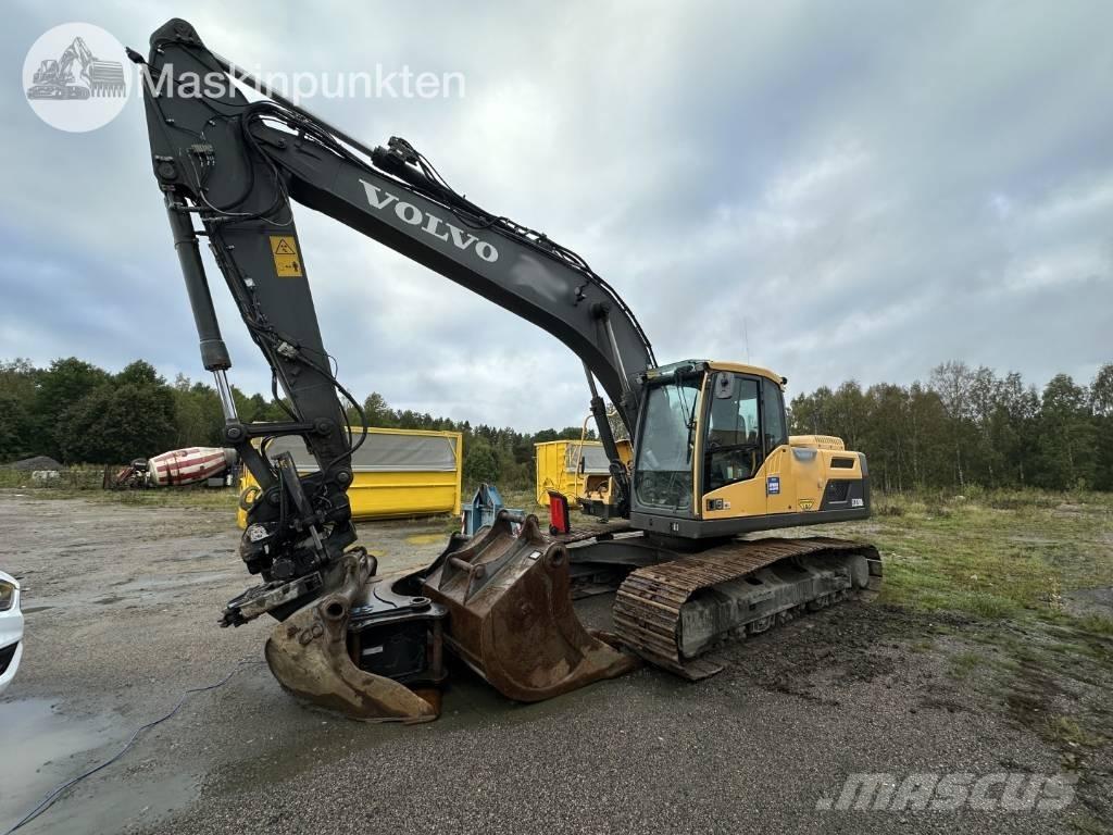 Volvo EC 220 DL Beltegraver