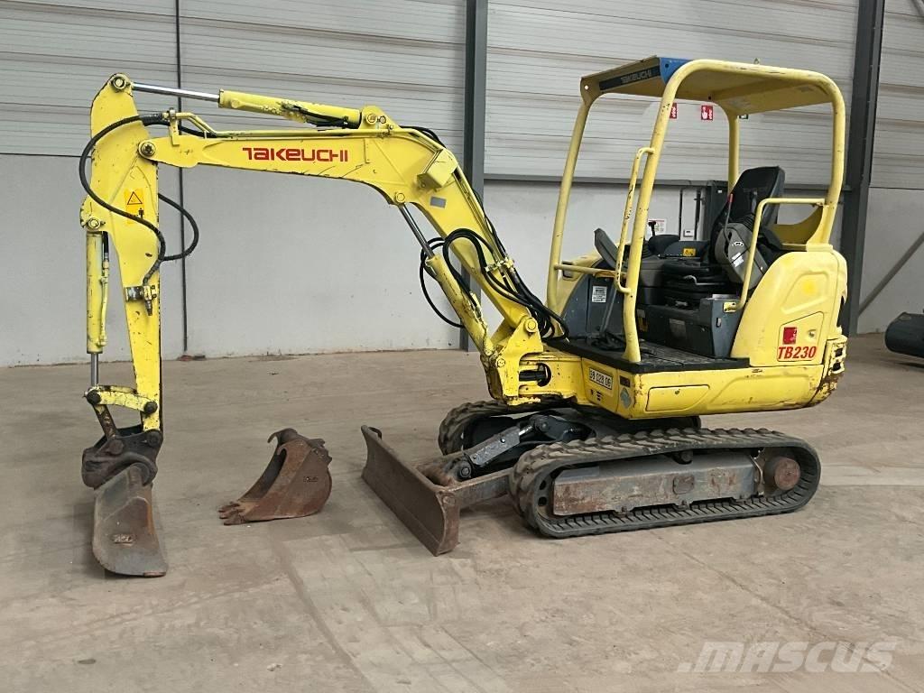 Takeuchi TB 230 Minigravere <7t