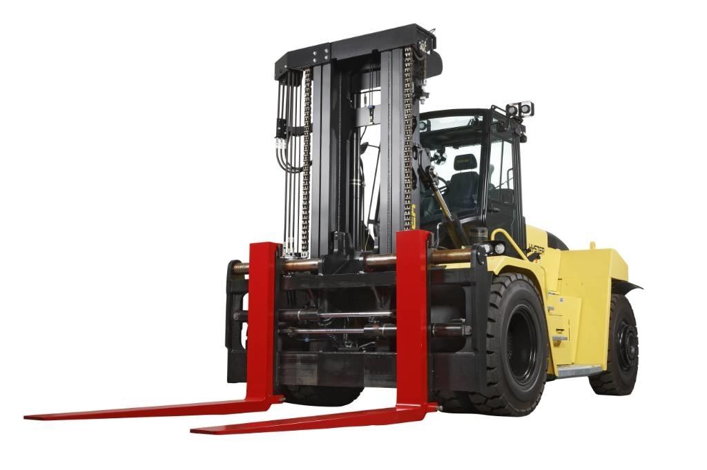 Hyster H18XD9 Diesel Trucker