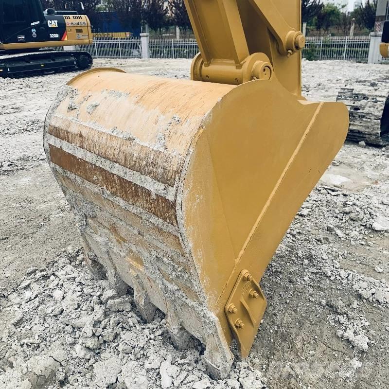 CAT 320 D Beltegraver