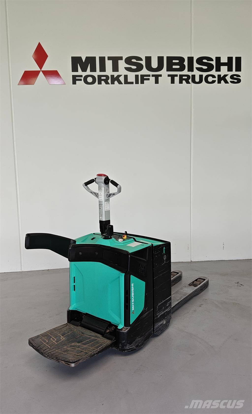 Mitsubishi PBV20N2 Platform truck