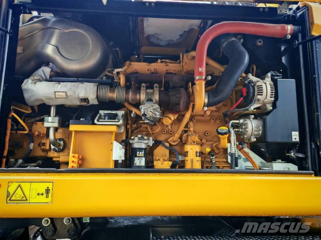 CAT M 318 F Hjulgravere
