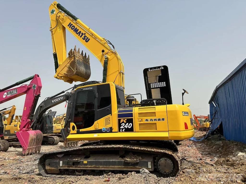 Komatsu PC 240 Beltegraver