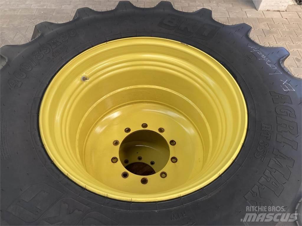 BKT 460/85R30 Dekk, hjul og felger