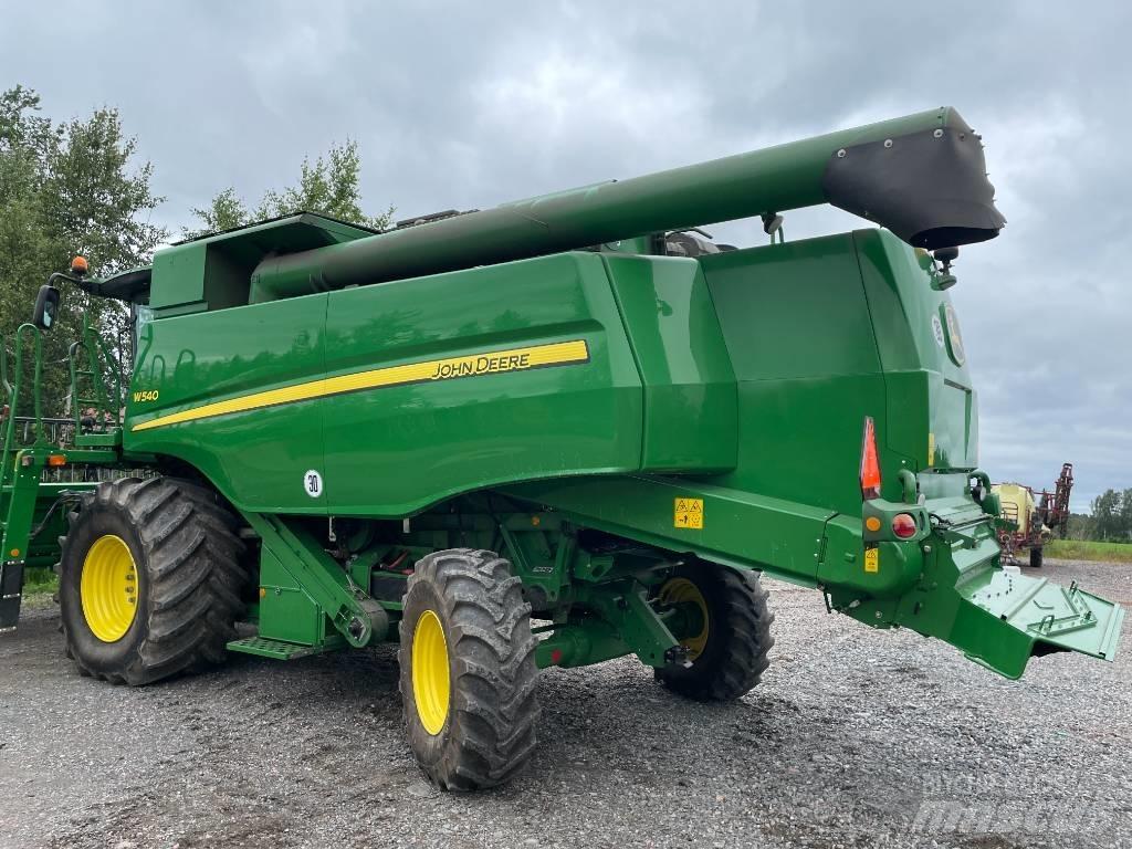 John Deere W 540 Skurtreskere