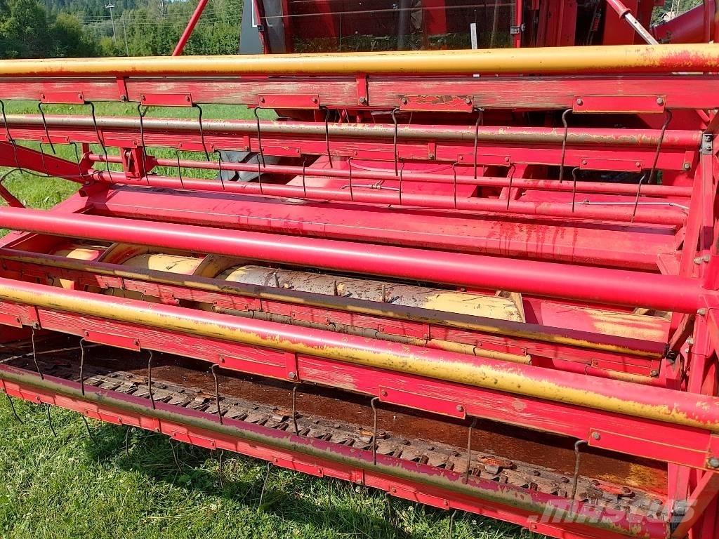 Massey Ferguson 16 Skurtreskere