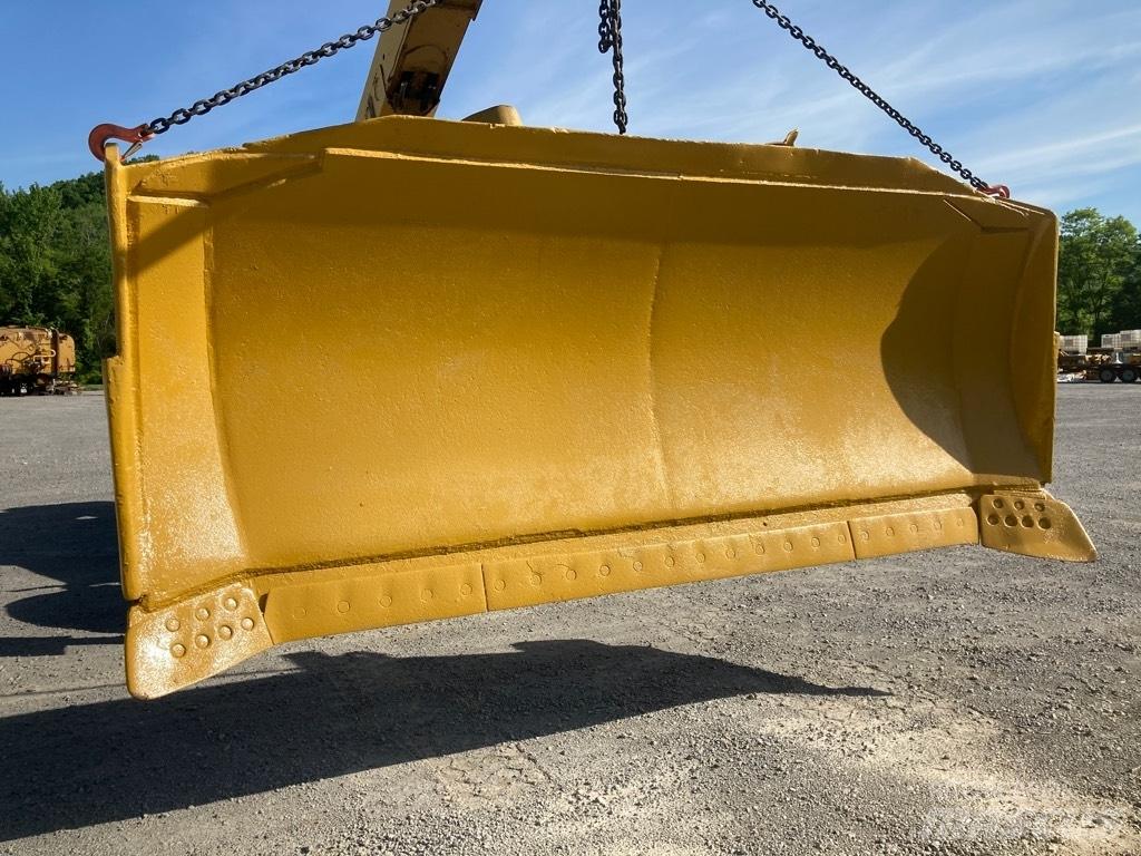 CAT D9T SU Blade Kniver
