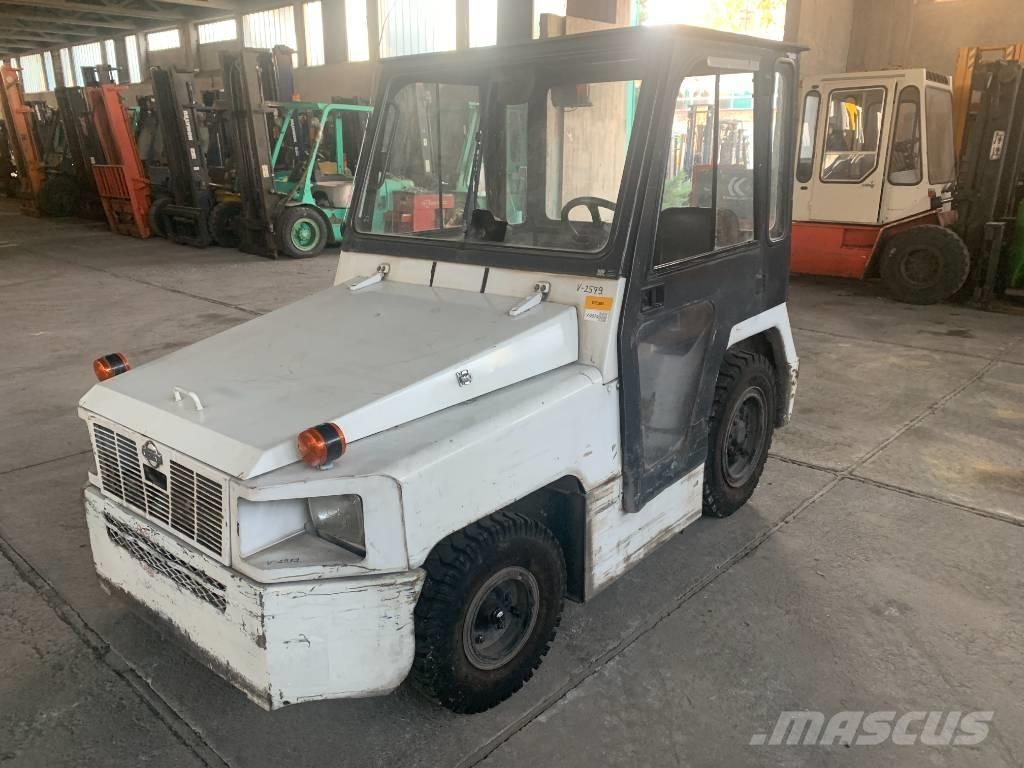 Nissan TD2500 V-2579 Flyplassutstyr 