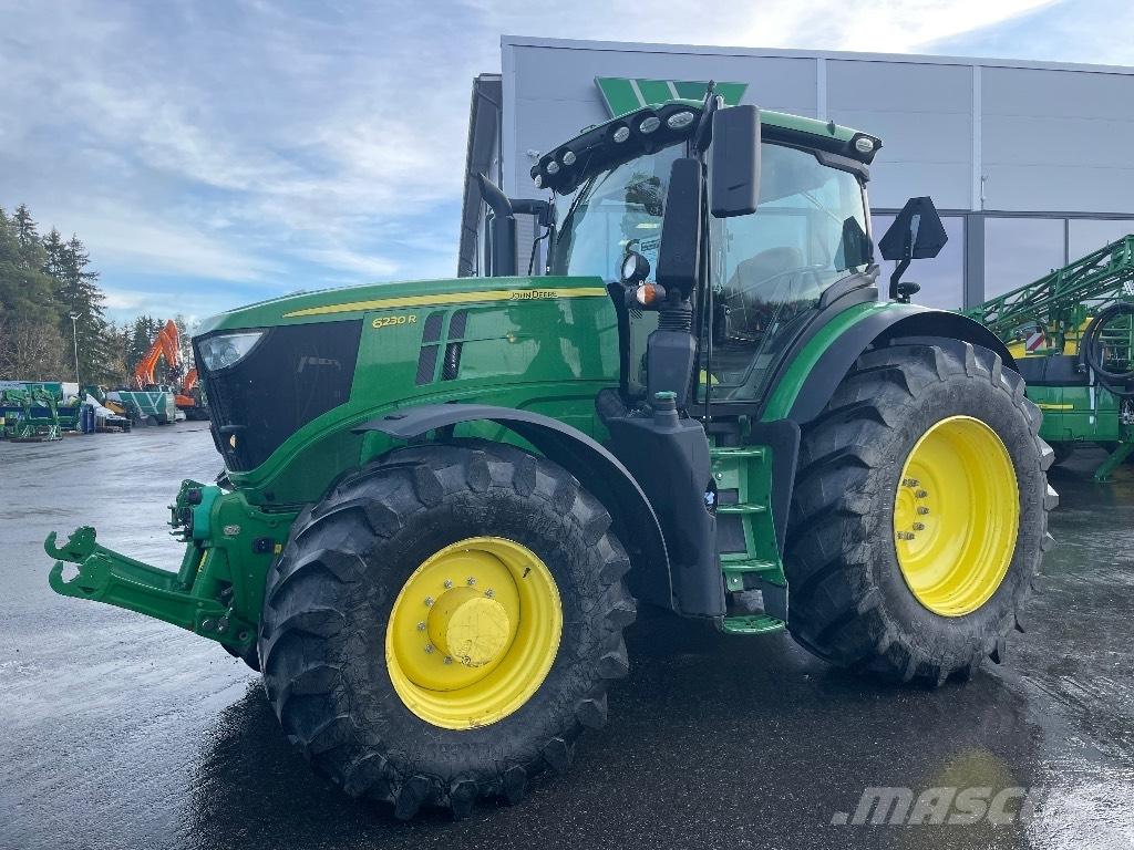 John Deere 6230R Traktorer