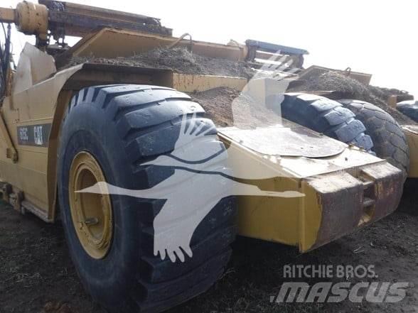 CAT 615C Veiskrape