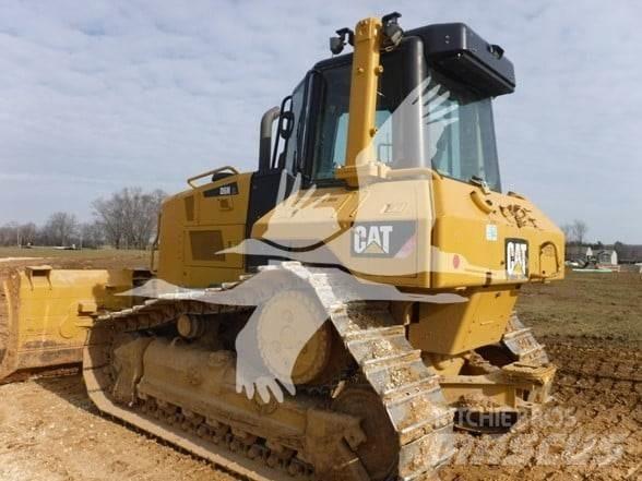 CAT D6N XL Dozere Beltegående