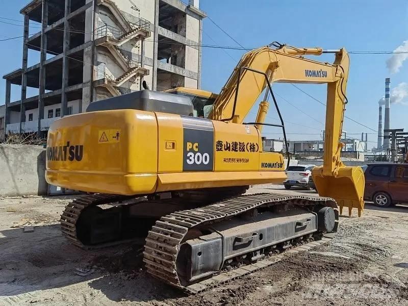Komatsu PC 300 Beltegraver