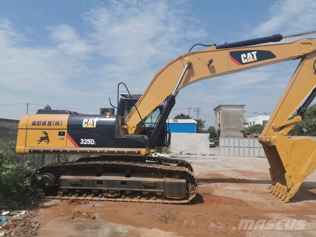 CAT 325DL Beltegraver