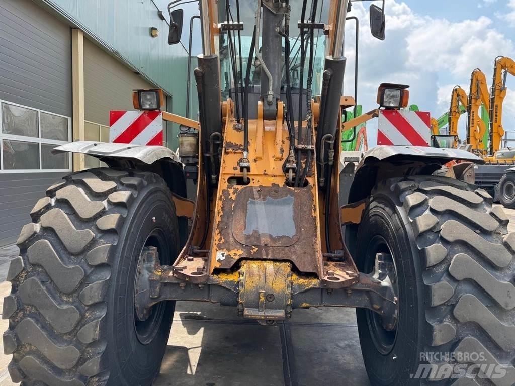 CASE 621F XR Hjullastere