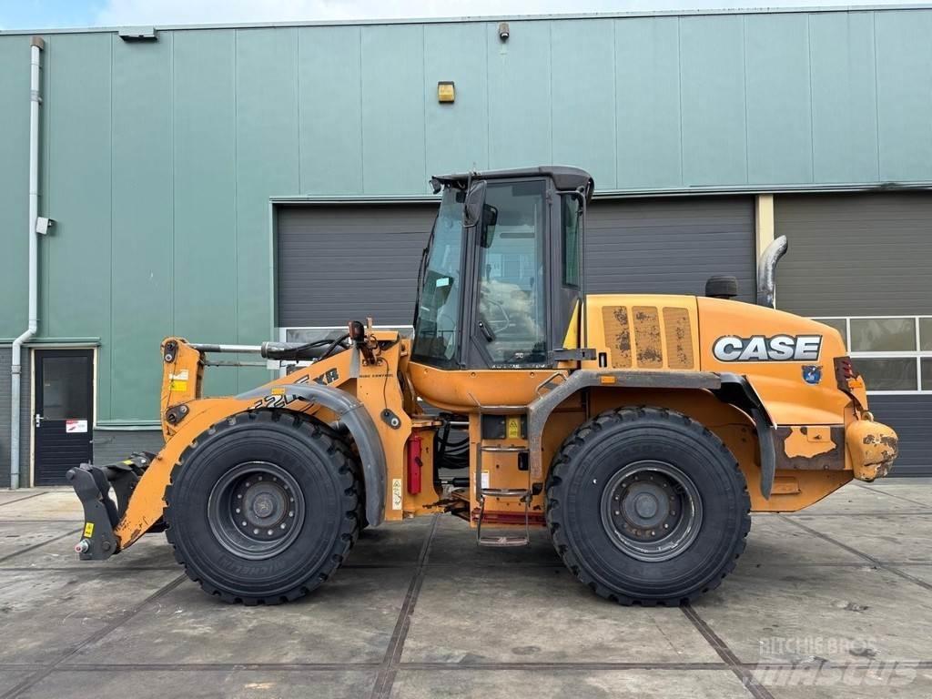CASE 621F XR Hjullastere