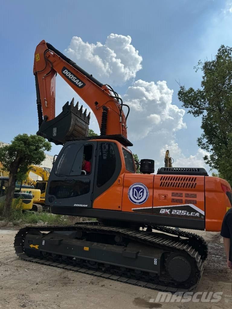 Doosan DX 225 LCA Midigravere 7 - 12t
