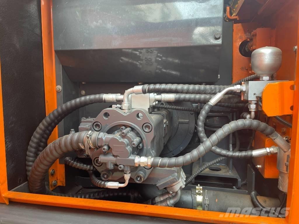 Doosan DX 225 LCA Midigravere 7 - 12t
