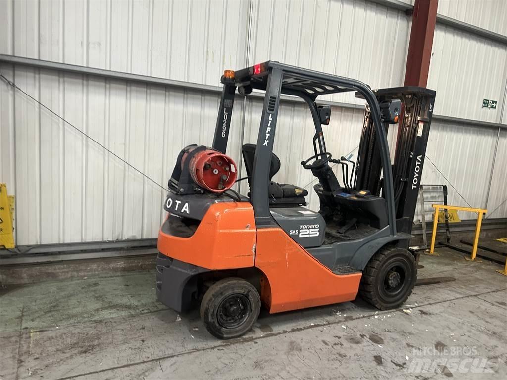 Toyota 02-8FGF20 Propan trucker