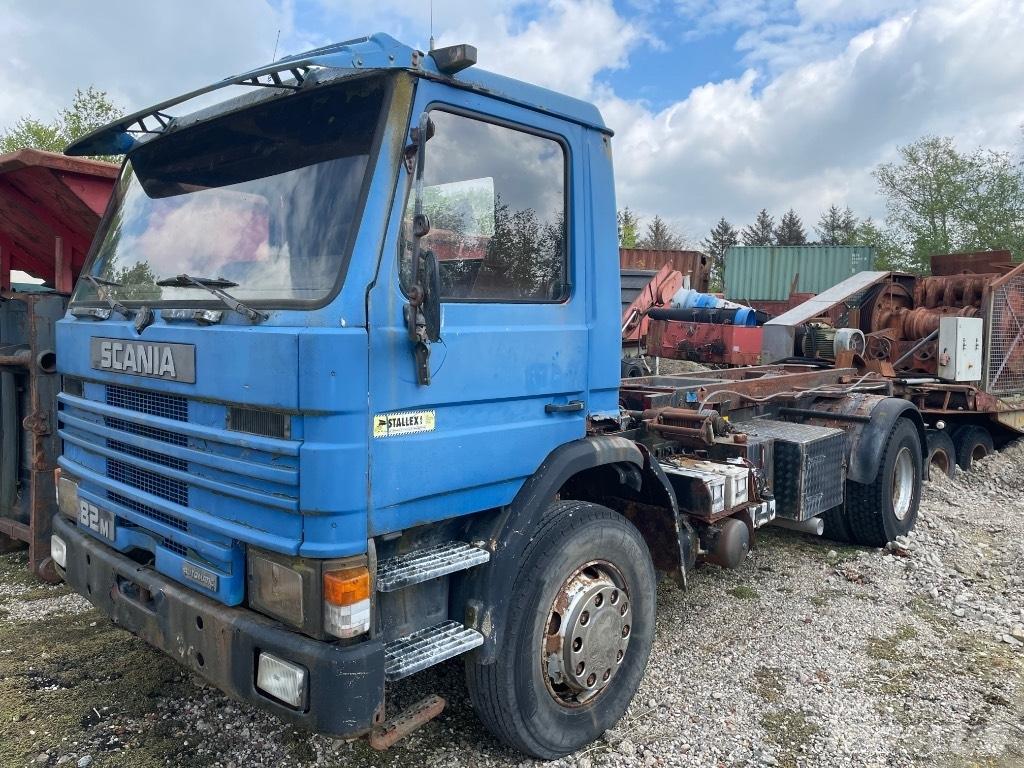 Scania 82M Kabelløft lastebiler