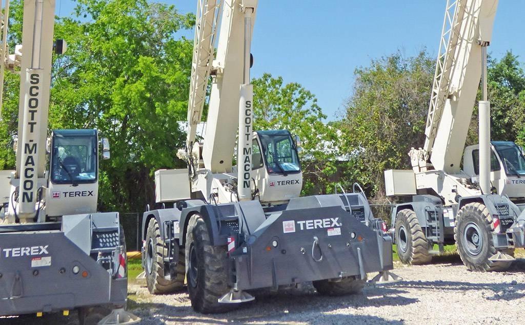Terex RT670 Røff terreng kraner