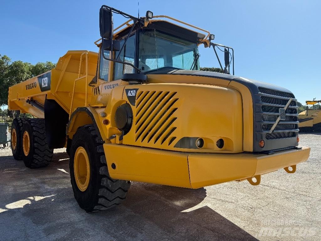 Volvo A25D Rammestyrte Dumpere