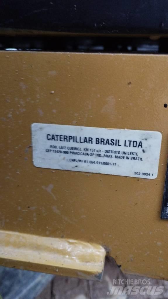 CAT 313D2L Beltegraver