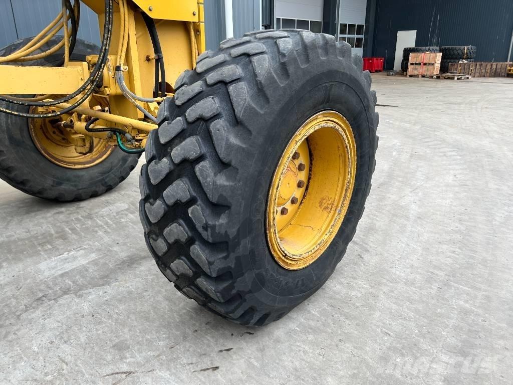 CAT 140H Veihøvler