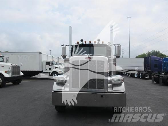 Peterbilt 388 Trekkvogner