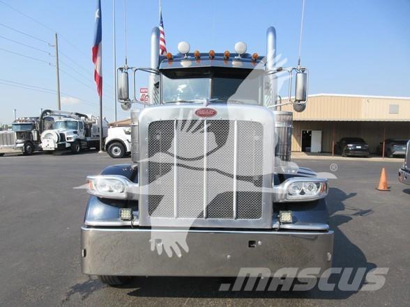 Peterbilt 389 Chassis
