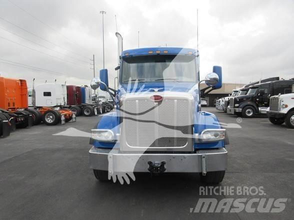 Peterbilt 567 Trekkvogner